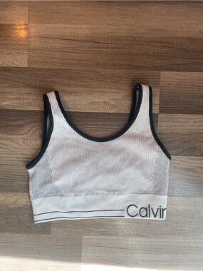 Calvin Klein Performance Medium Impact Sports Bra